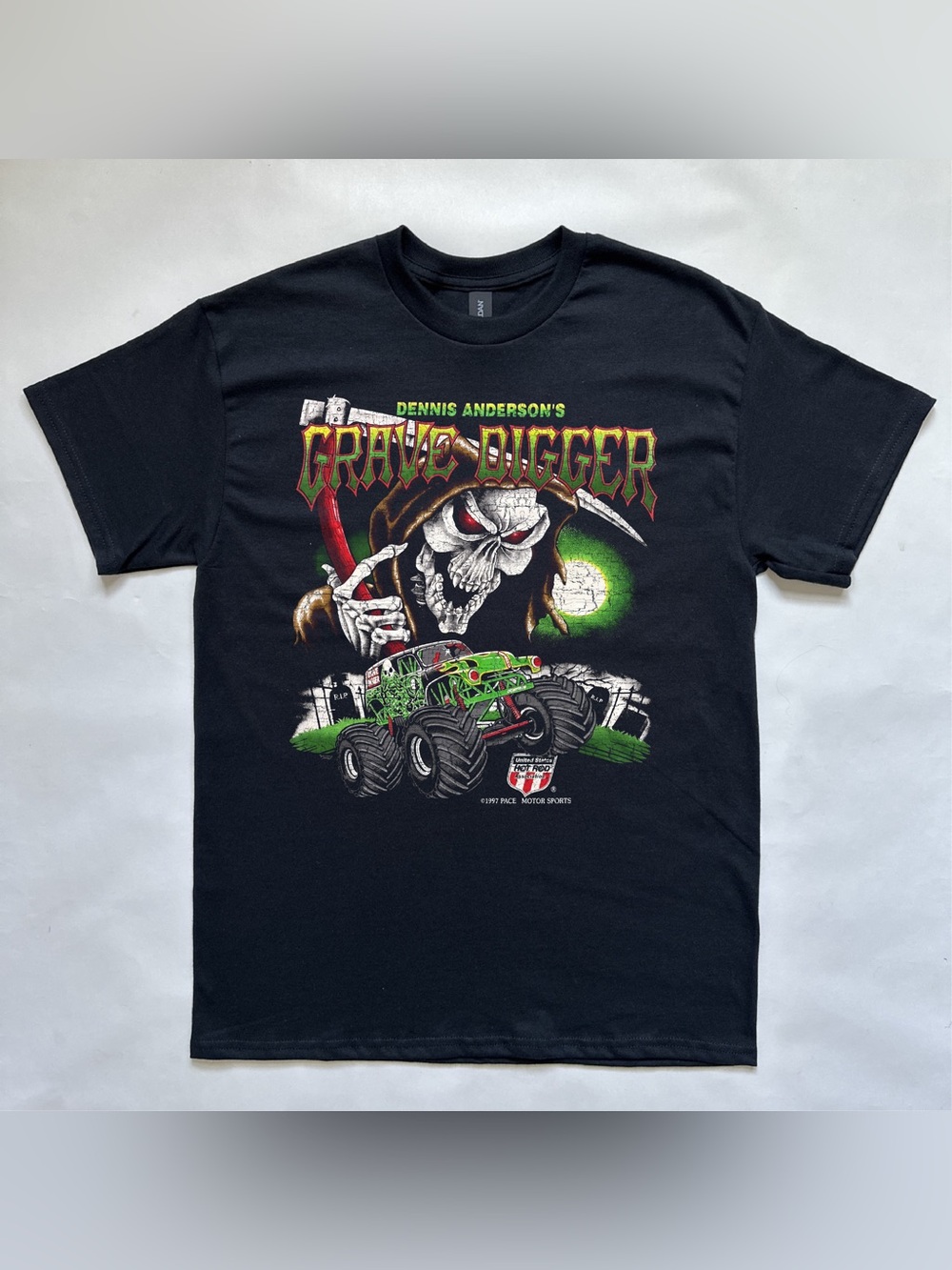1997 Dennis Anderson Grave Digger Monster Truck rally souvenir modern vtg Tshirt